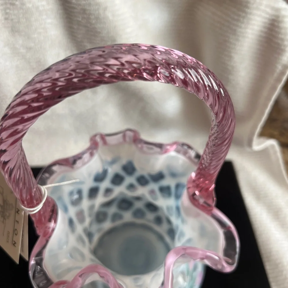 Fenton Art Glass 1995 Lynn Fenton Signature Series Hand Painted Trellis Basket - Picture 4 of 13